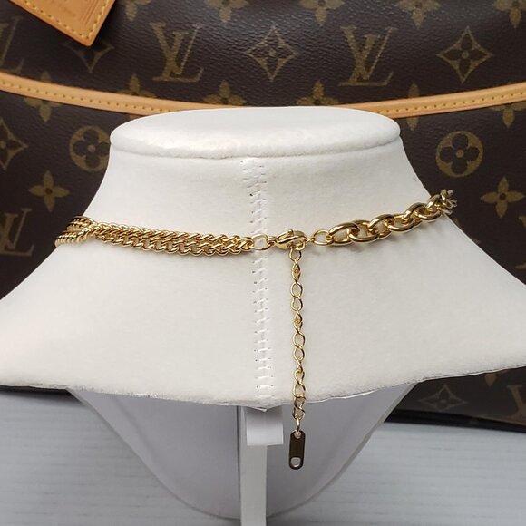 Authentic Louis Vuitton Gold Padlock Pendant w/ unbranded Stainless Steel Chain - Picture 8 of 15